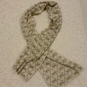 Michael Kors scarf